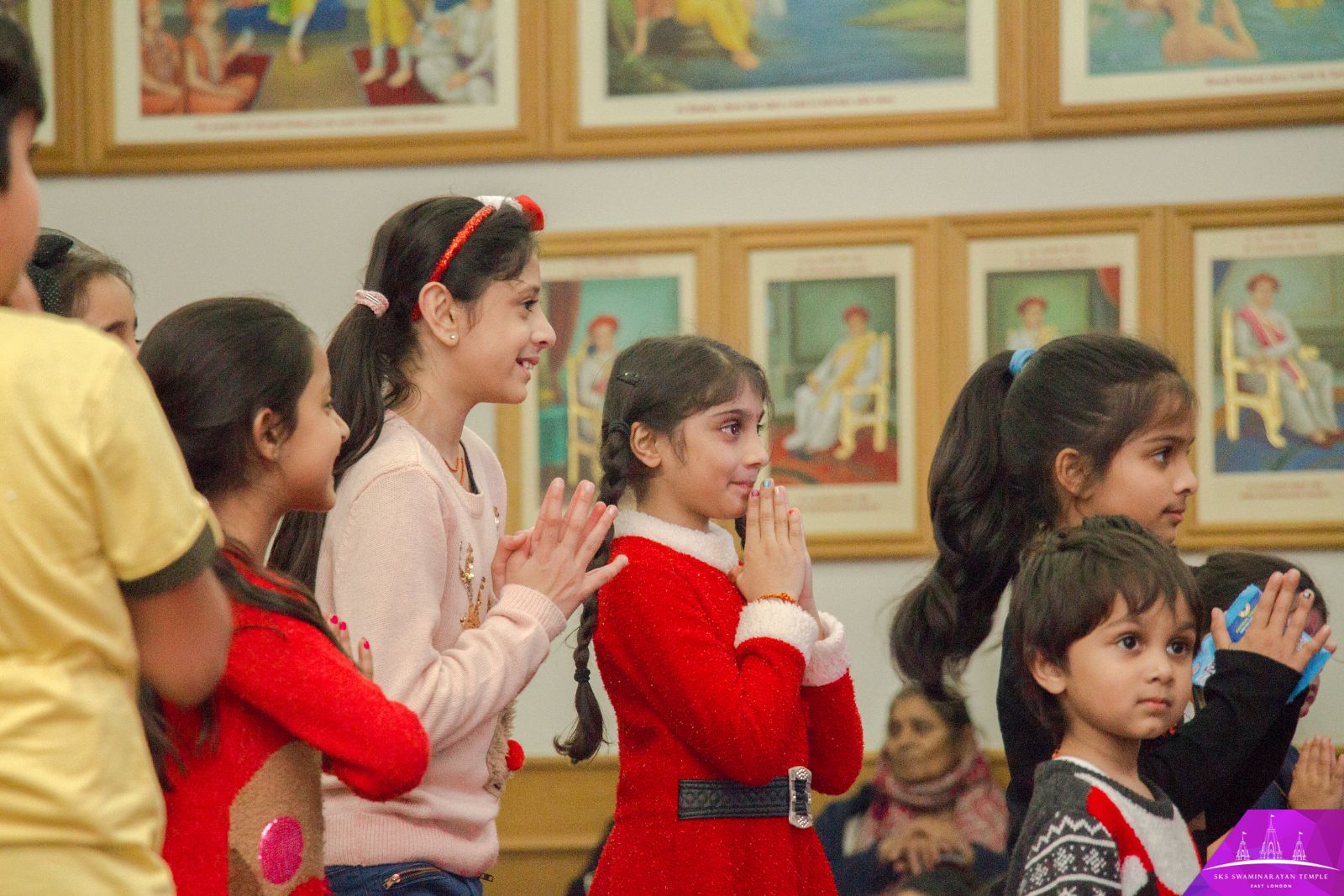 ©1987-2017 SKS Swaminarayan Temple East London